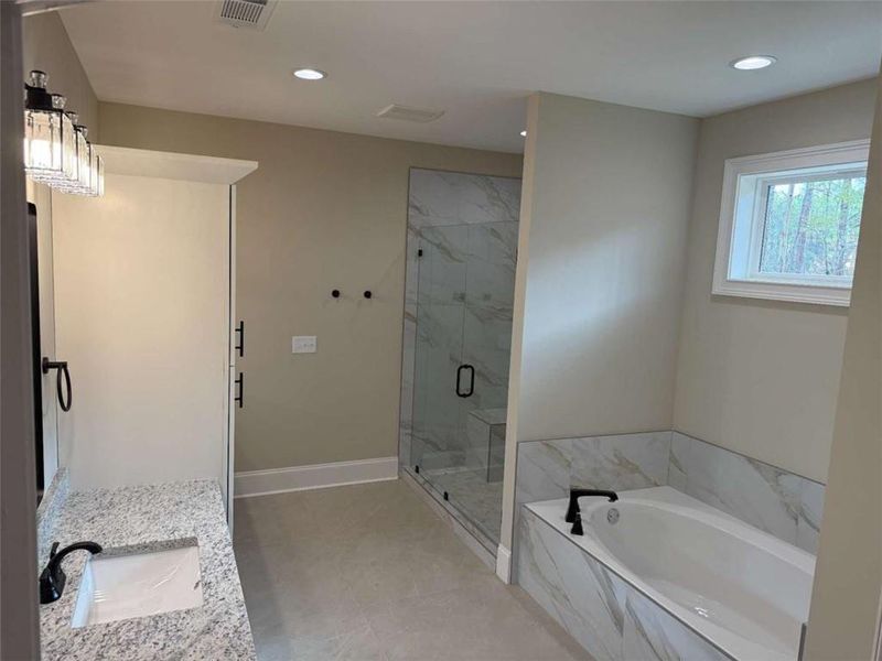 Furnished interior view inside a new home in , Mansfield (Image 13).