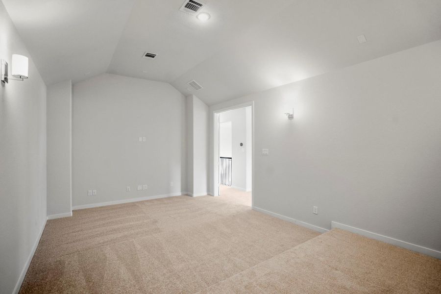 Spacious, unfurnished interior of a new home in The Woodlands Hills, Willis (Image 41). Spacious, unfurnished interior of a new home in The Woodlands Hills, Willis (Image 41).