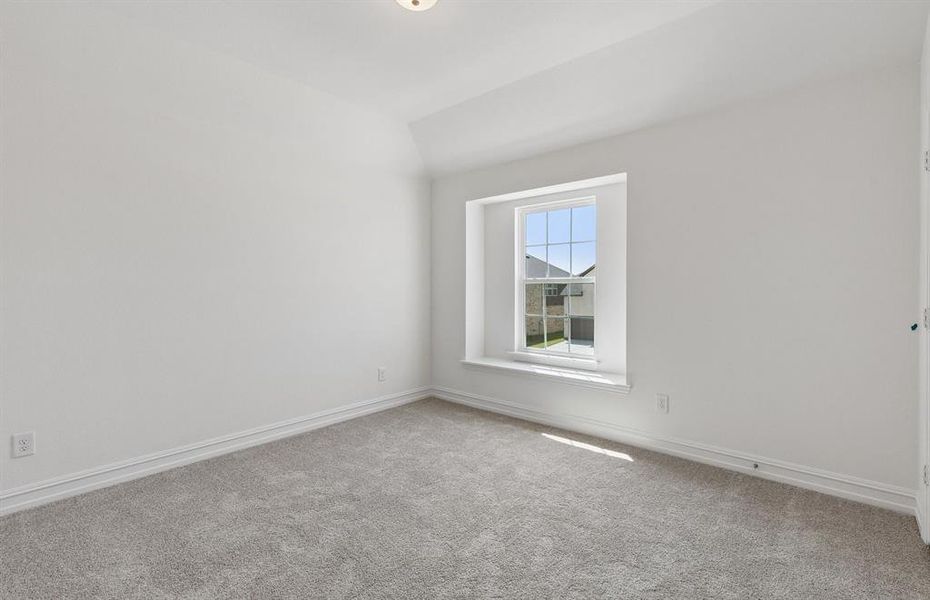 Secondary bedroom