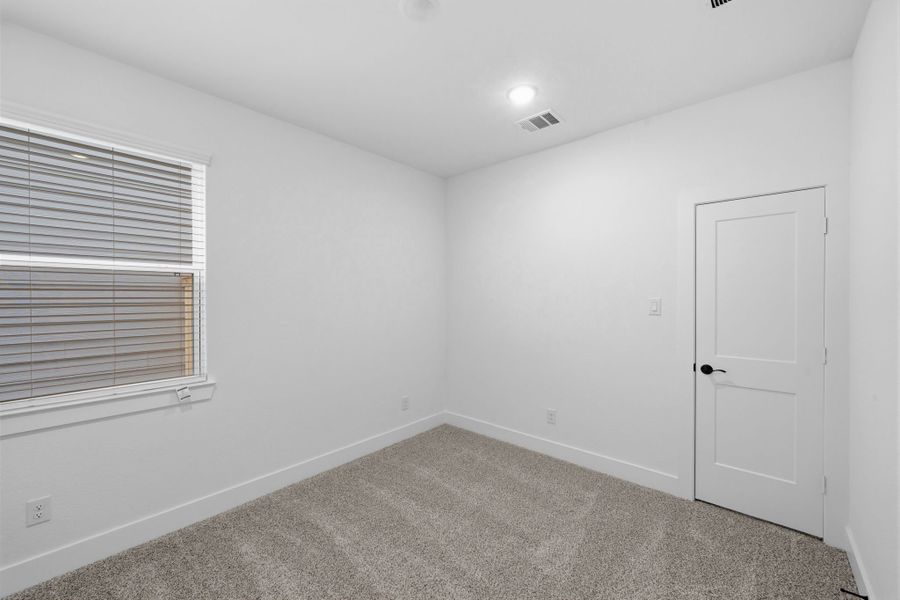 Spacious, unfurnished interior of a new home in Bridgeland, Cypress (Image 30).