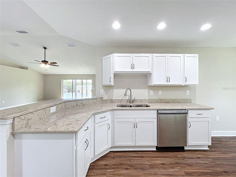 Furnished interior view inside a new home in , Dunnellon (Image 9).