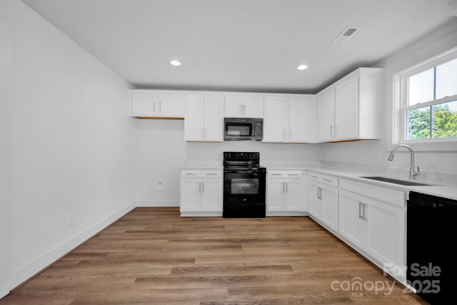 Image 19 of a home in .