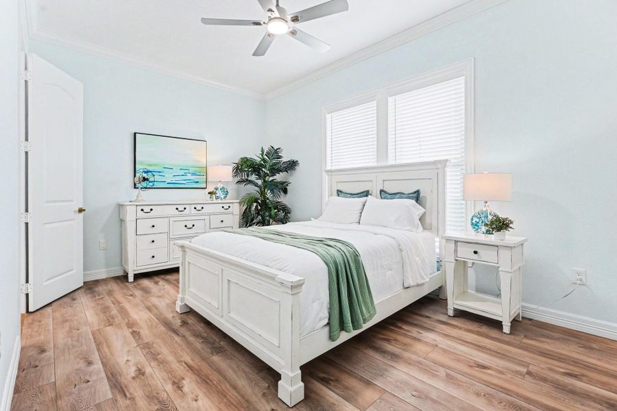 Furnished interior view inside a new home in , Galveston (Image 34).