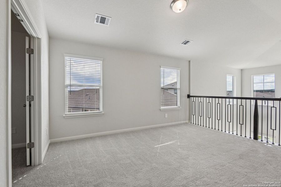 Spacious, unfurnished interior of a new home in Estancia Ranch - Premier Series, San Antonio (Image 27). Spacious, unfurnished interior of a new home in Estancia Ranch - Premier Series, San Antonio (Image 27).