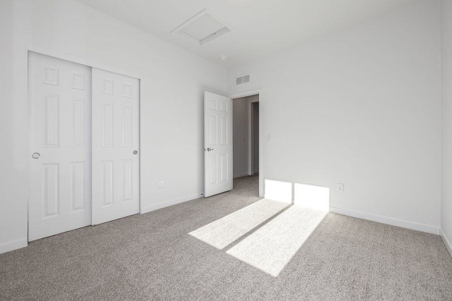 Spacious, unfurnished interior of a new home in Arras Park, Thornton (Image 30).