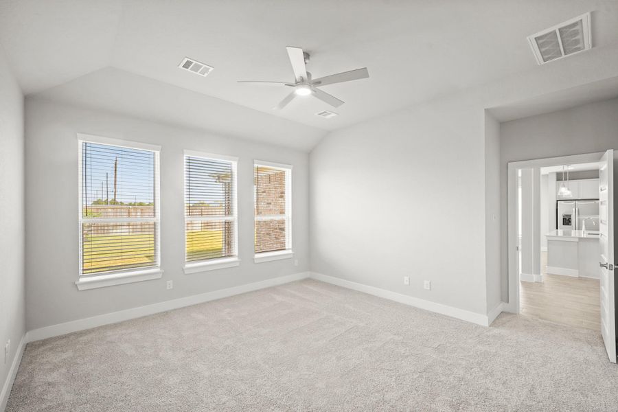 Spacious, unfurnished interior of a new home in Morton Creek Ranch, Katy (Image 12). Spacious, unfurnished interior of a new home in Morton Creek Ranch, Katy (Image 12).