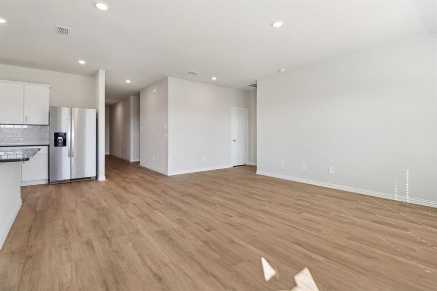 Spacious, unfurnished interior of a new home in River Ridge, Crandall (Image 18).