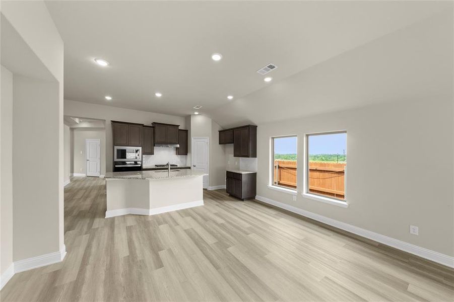 07. 3960 Allred - Dining (2) 07. 3960 Allred - Dining (2)