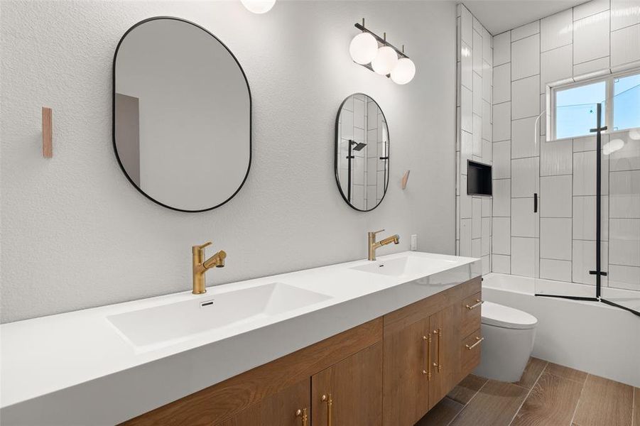 Furnished interior view inside a new home in , Joshua (Image 12).