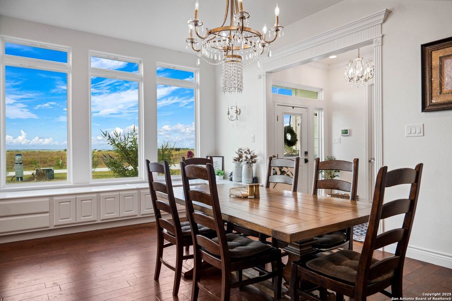 Furnished interior view inside a new home in , Kenedy (Image 28).