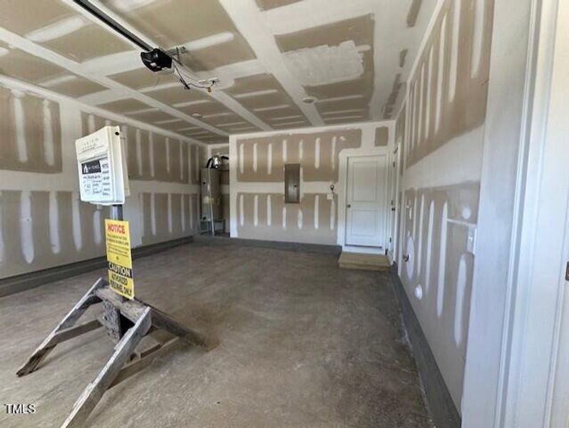 FST 689 garage FST 689 garage