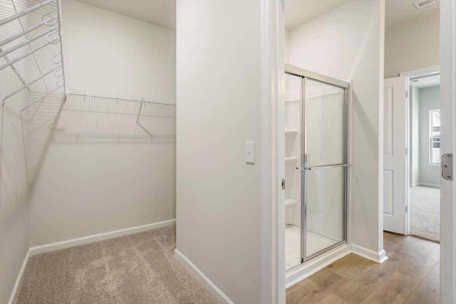 Image 24 of a home in Edwards Station.