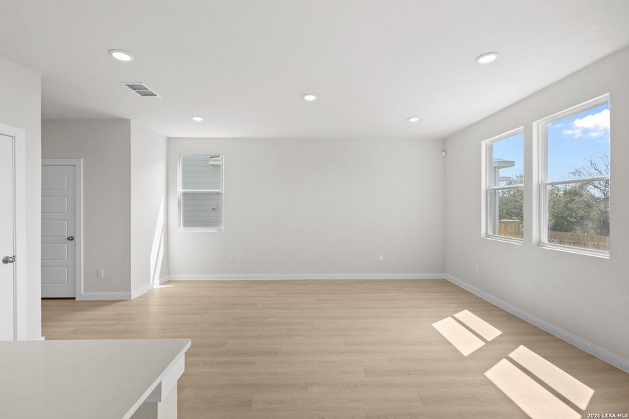 Spacious, unfurnished interior of a new home in Summerlin, San Antonio (Image 26). Spacious, unfurnished interior of a new home in Summerlin, San Antonio (Image 26).