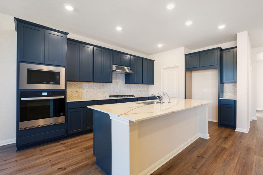 Representative images and renderings are for illustrative purposes. Actual structural options and design finishes of home may vary. Representative images and renderings are for illustrative purposes. Actual structural options and design finishes of home may vary.