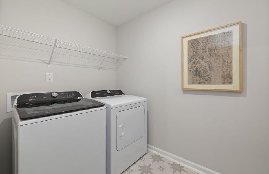 Representative interior finishes for a home built from the Sedona by Pulte Homes in Mailman Post, Knightdale (Image 18).