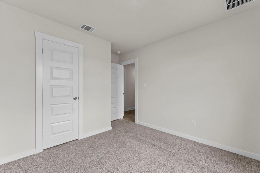 Spacious, unfurnished interior of a new home in Hartland Ranch, Lockhart (Image 20).