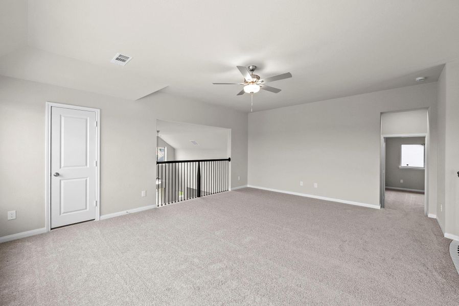 Spacious, unfurnished interior of a new home in Jubilee, Hockley (Image 19).