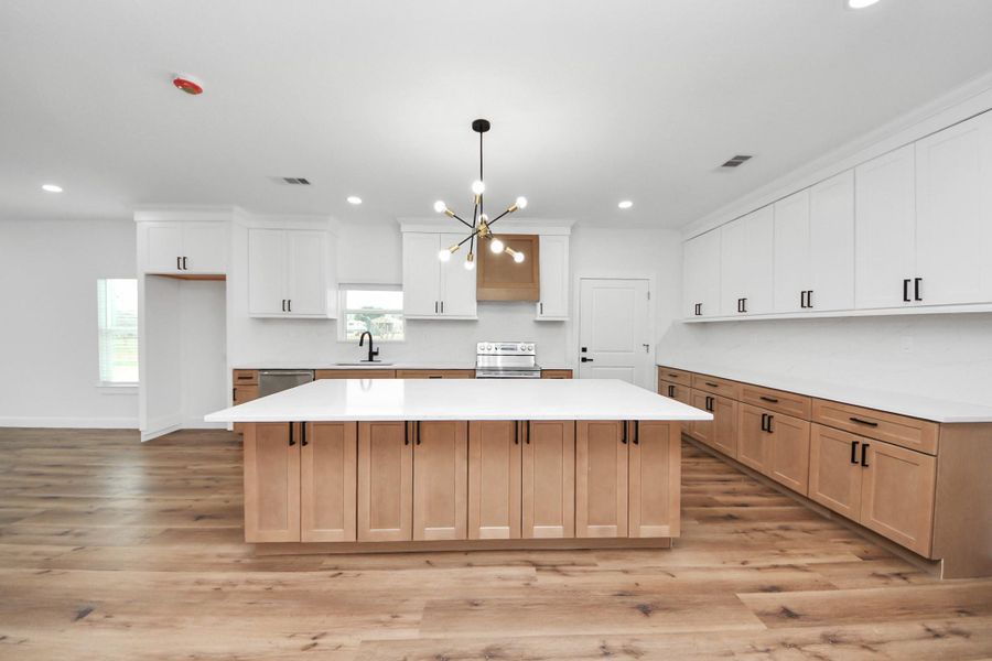 Furnished interior view inside a new home in , Brookshire (Image 31).