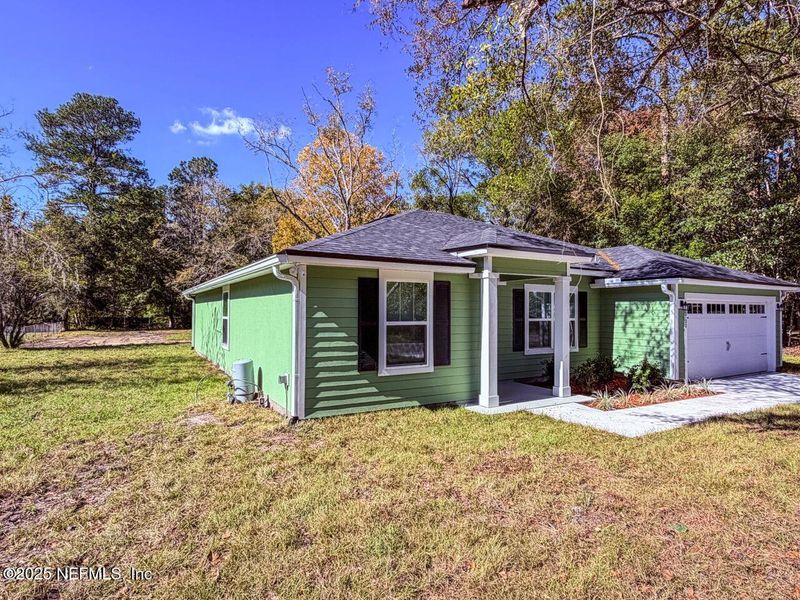 Exterior details and patio area of a home in , Jacksonville (Image 58). Exterior details and patio area of a home in , Jacksonville (Image 58).