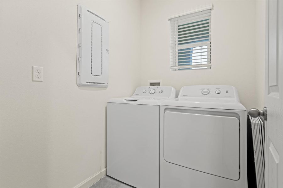 Furnished interior view inside a new home in , Port St. Lucie (Image 13).