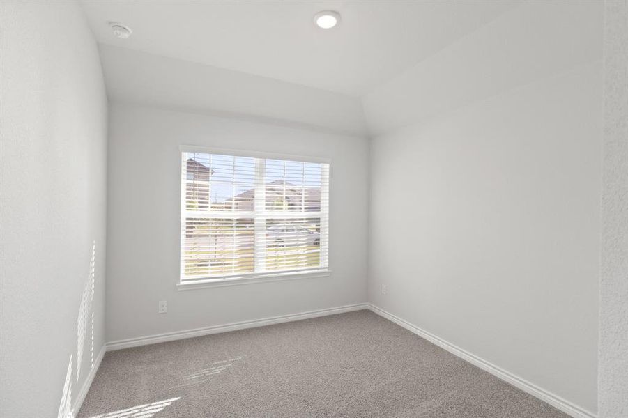 Spacious, unfurnished interior of a new home in Burgess Meadows, Cleburne (Image 12).
