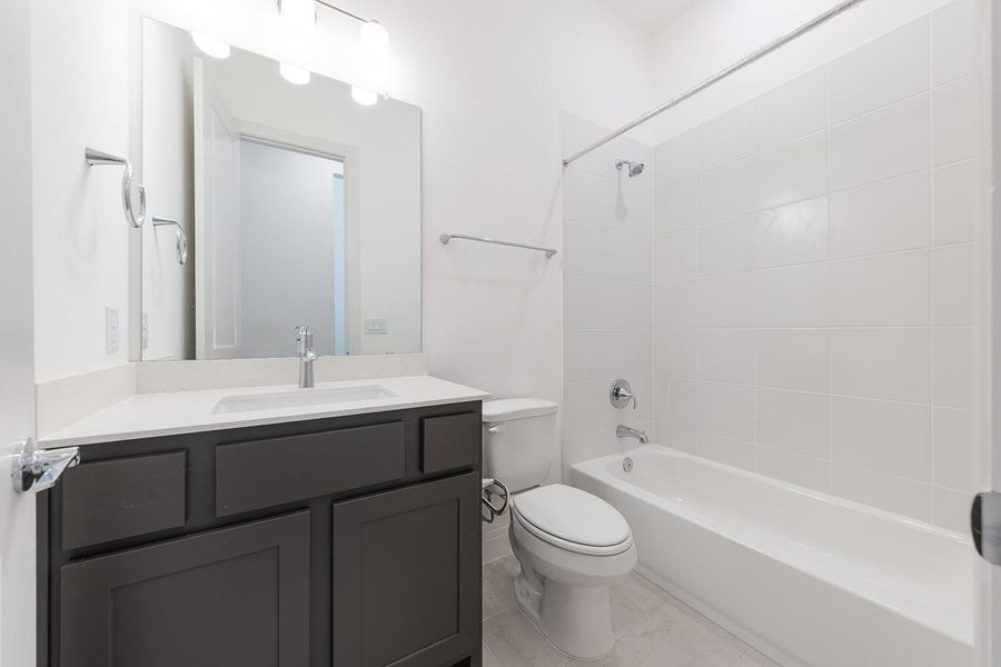 Furnished interior view inside a new home in Provence - 60', Austin (Image 13).