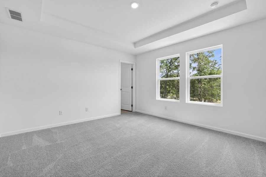 Spacious, unfurnished interior of a new home in Weatherfield, Buford (Image 32).
