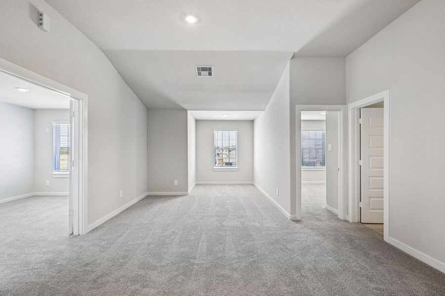 Spacious, unfurnished interior of a new home in Landing Meadows - Premier Series, New Caney (Image 22). Spacious, unfurnished interior of a new home in Landing Meadows - Premier Series, New Caney (Image 22).
