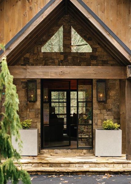 Image 84 of a home in .