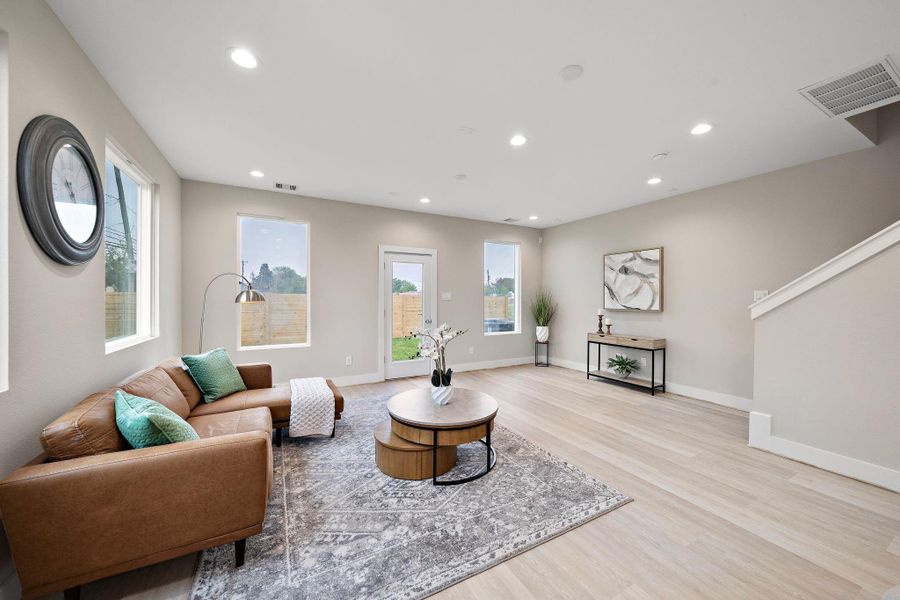 Furnished interior view inside a new home in Scranton Estates, Houston (Image 29). Furnished interior view inside a new home in Scranton Estates, Houston (Image 29).