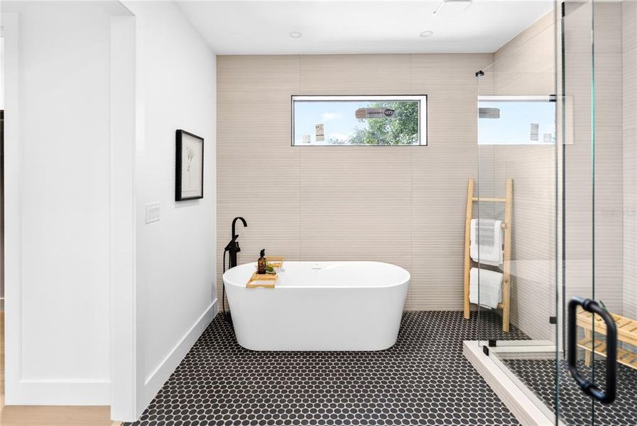 Furnished interior view inside a new home in , Sarasota (Image 23).