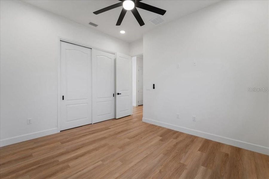 Spacious, unfurnished interior of a new home in , Port Charlotte (Image 51).