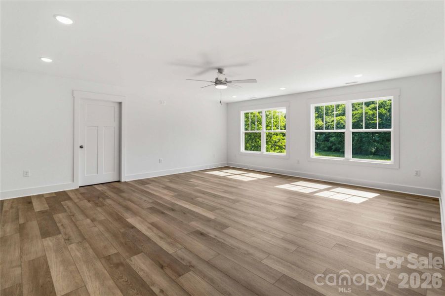 Spacious, unfurnished interior of a new home in , Clover (Image 16).