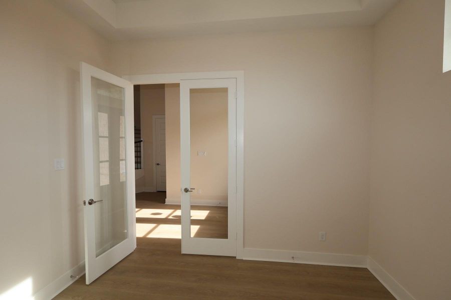 Spacious, unfurnished interior of a new home in Dunham Pointe, Cypress (Image 43).