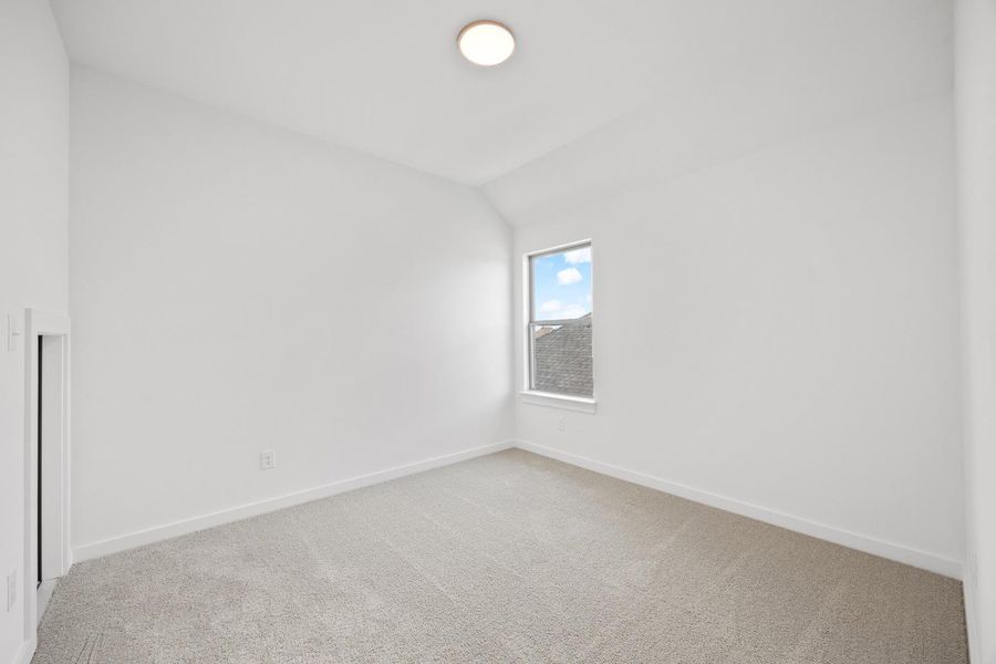 Spacious, unfurnished interior of a new home in Prairie Winds, Hutto (Image 27).