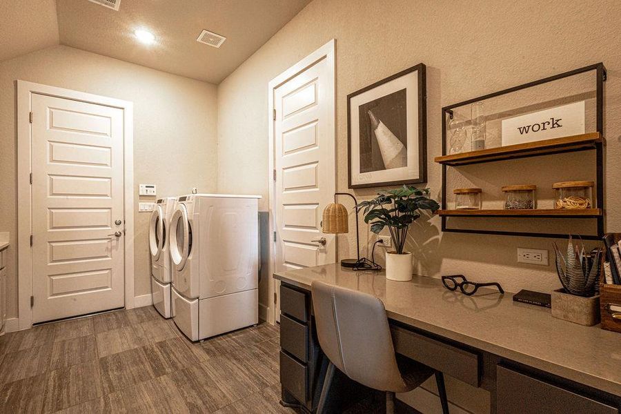 Furnished interior view inside a new home in North Haven, Liberty Hill (Image 28).