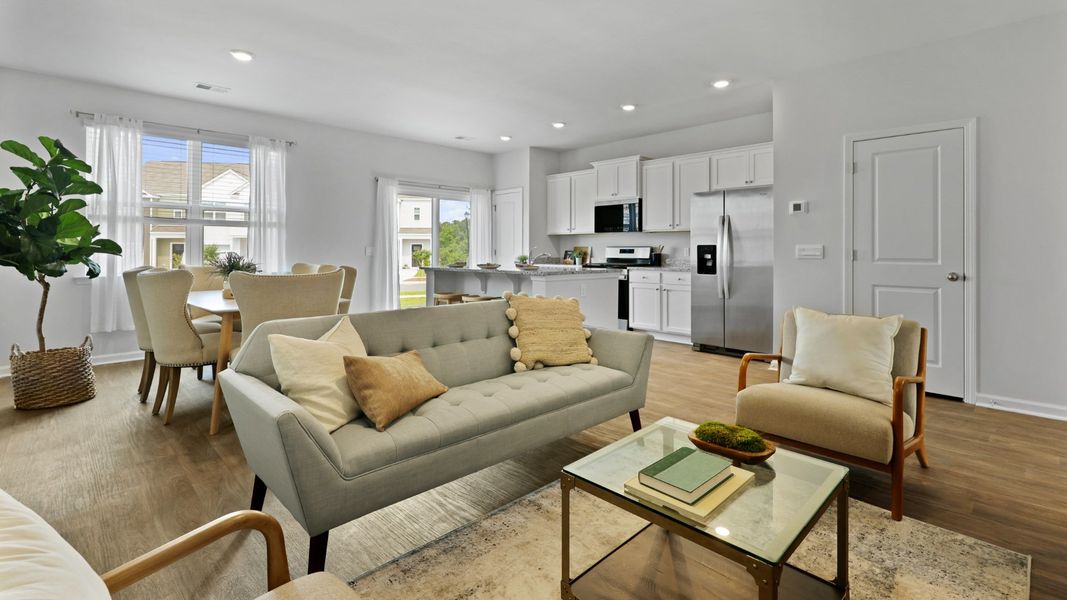 Representative furnished interior of a home built from the DUNCAN by D.R. Horton in Carolina Groves Townhomes, Moncks Corner (Image 10).