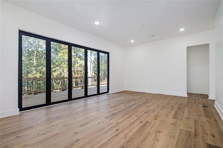 Spacious, unfurnished interior of a new home in , Dawsonville (Image 20).