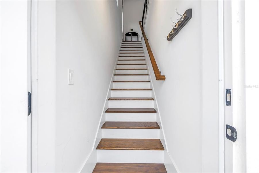 Spacious, unfurnished interior of a new home in , St. Petersburg (Image 19).