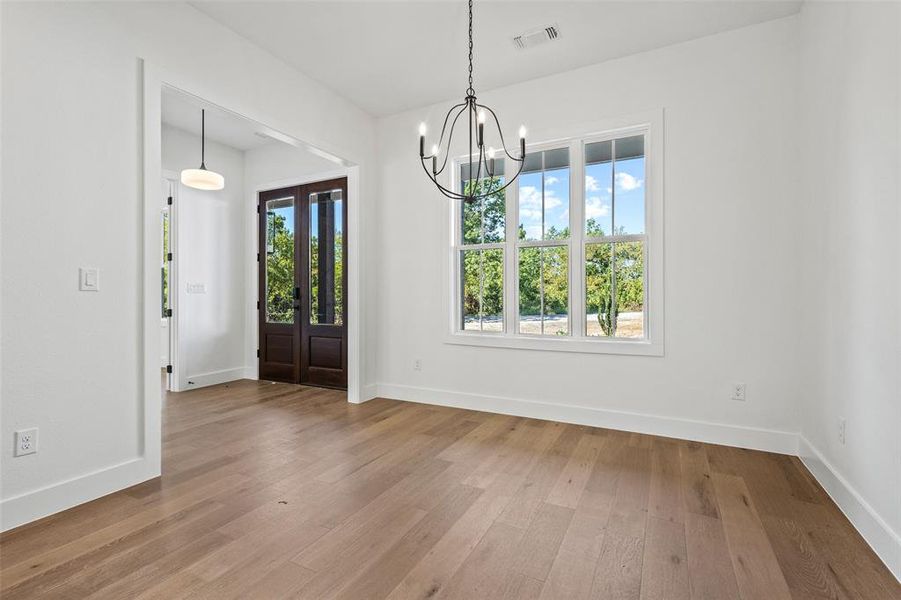 Spacious, unfurnished interior of a new home in , Van Alstyne (Image 25). Spacious, unfurnished interior of a new home in , Van Alstyne (Image 25).