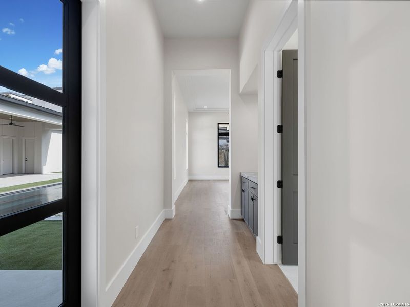 Spacious, unfurnished interior of a new home in , San Antonio (Image 59).