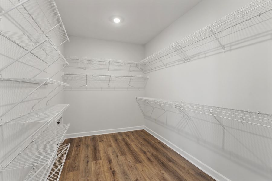 Spacious, unfurnished interior of a new home in Windsor Forest, Anderson (Image 25).