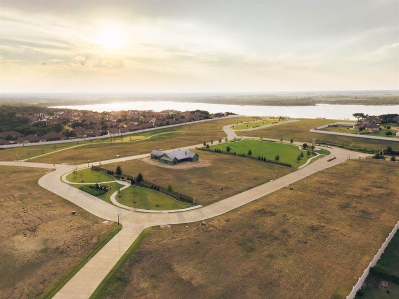 Community amenities in , Woodway (Image 13). Community amenities in , Woodway (Image 13).