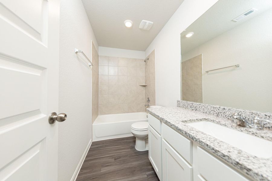 Furnished interior view inside a new home in River's Edge, Conroe (Image 4). Furnished interior view inside a new home in River's Edge, Conroe (Image 4).