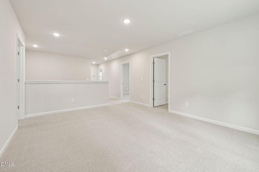 25-web-or-mls-Oak Manor - Raleigh - 153 25-web-or-mls-Oak Manor - Raleigh - 153