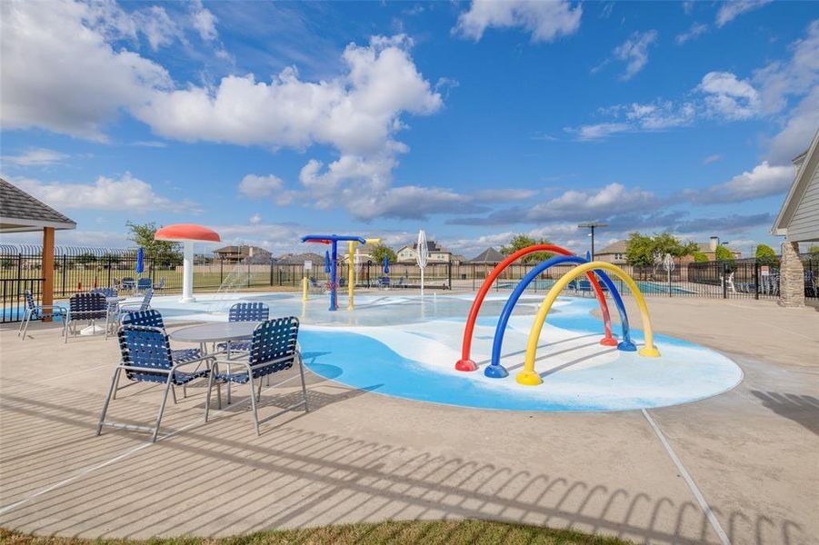 Community amenities in Canterra Creek, Rosharon (Image 26).