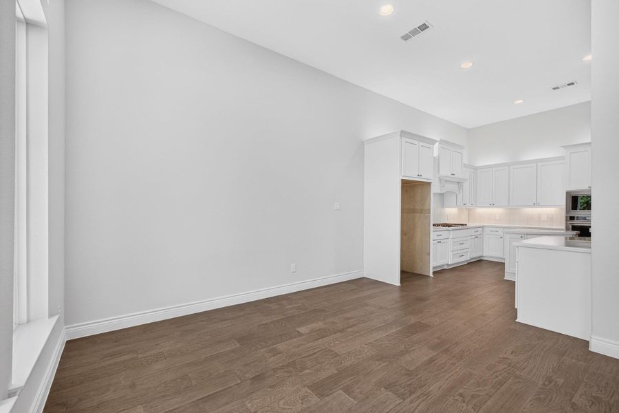 Spacious, unfurnished interior of a new home in Audubon 60′, Magnolia (Image 37).