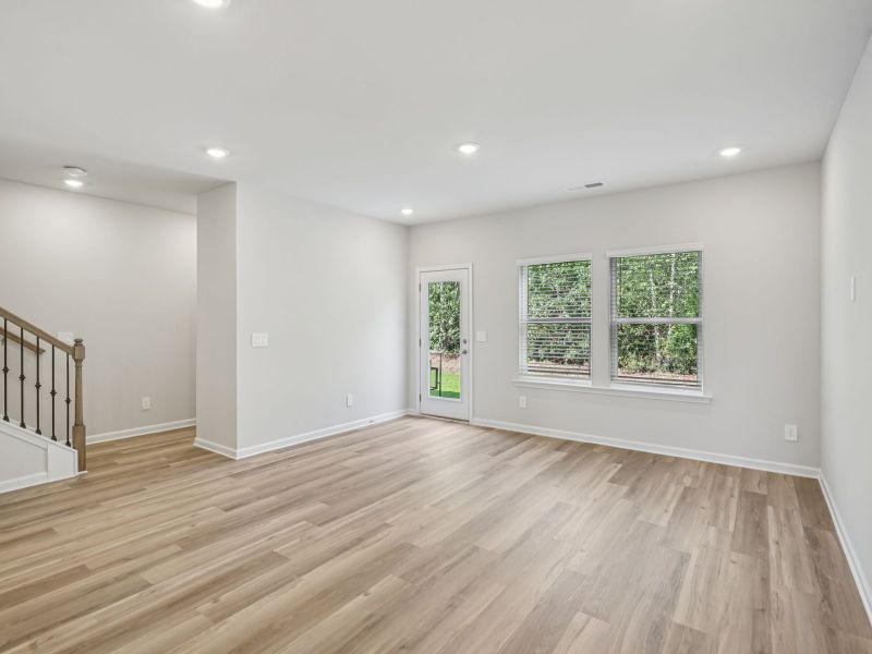 Spacious, unfurnished interior of a new home in Artisan Walk, Fairburn (Image 11).