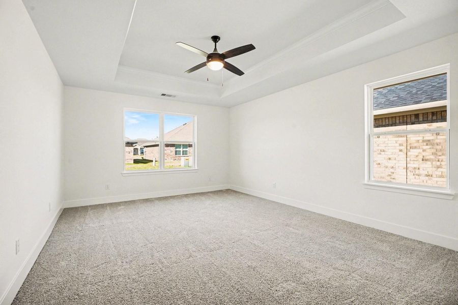 Spacious, unfurnished interior of a new home in Greystone, Angleton (Image 19).