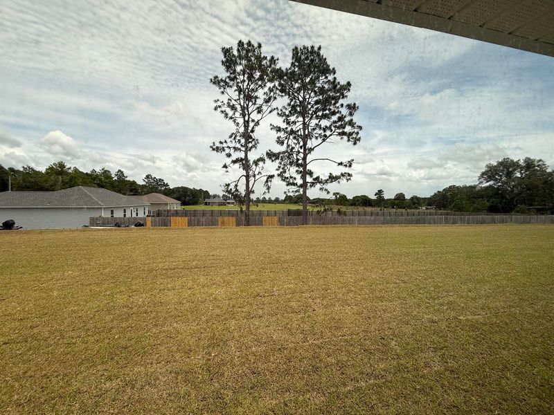 Natural landscape and outdoor views near Ashton View in Crestview (Image 21). Natural landscape and outdoor views near Ashton View in Crestview (Image 21).